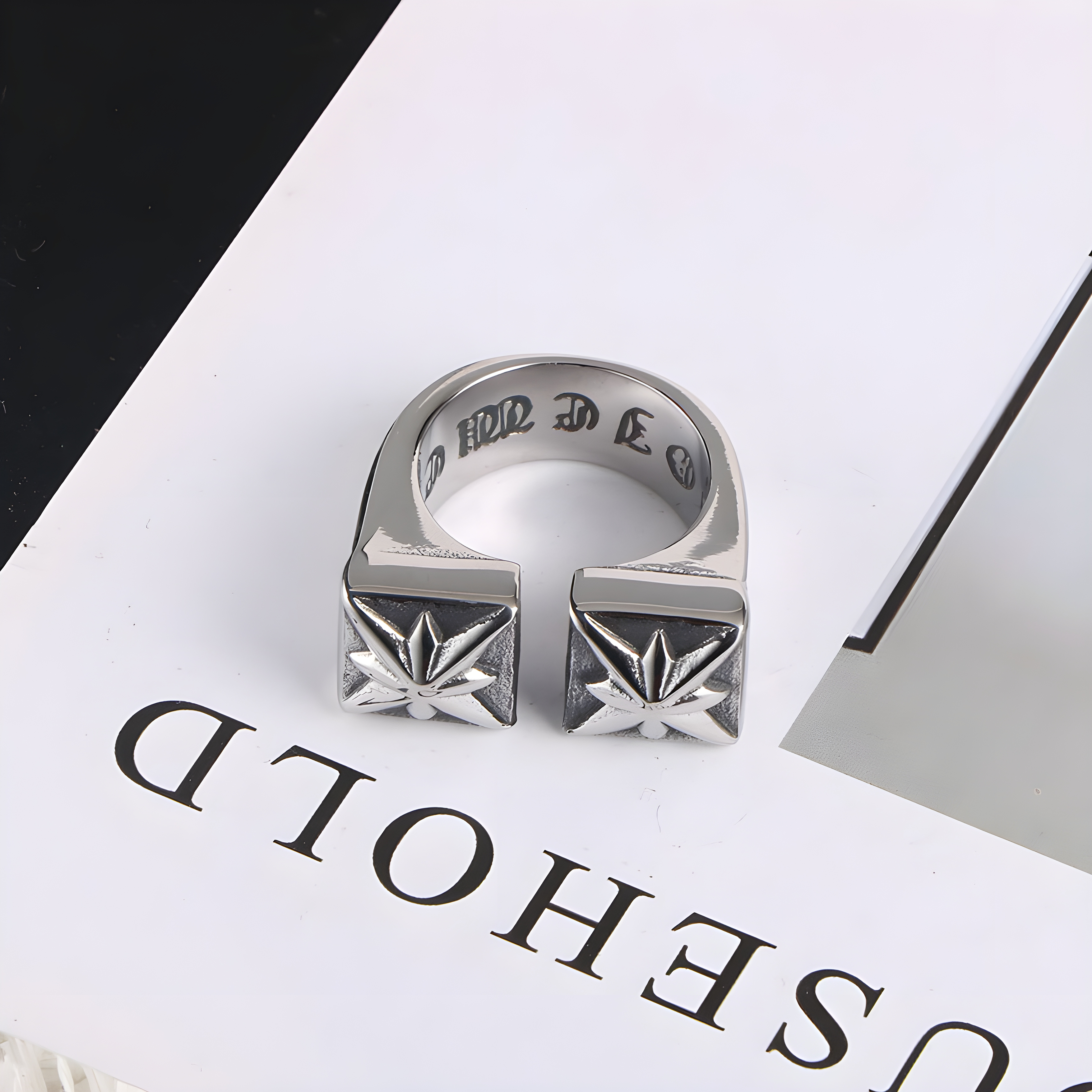 Star Knuckle Ring (Titanium Steel)