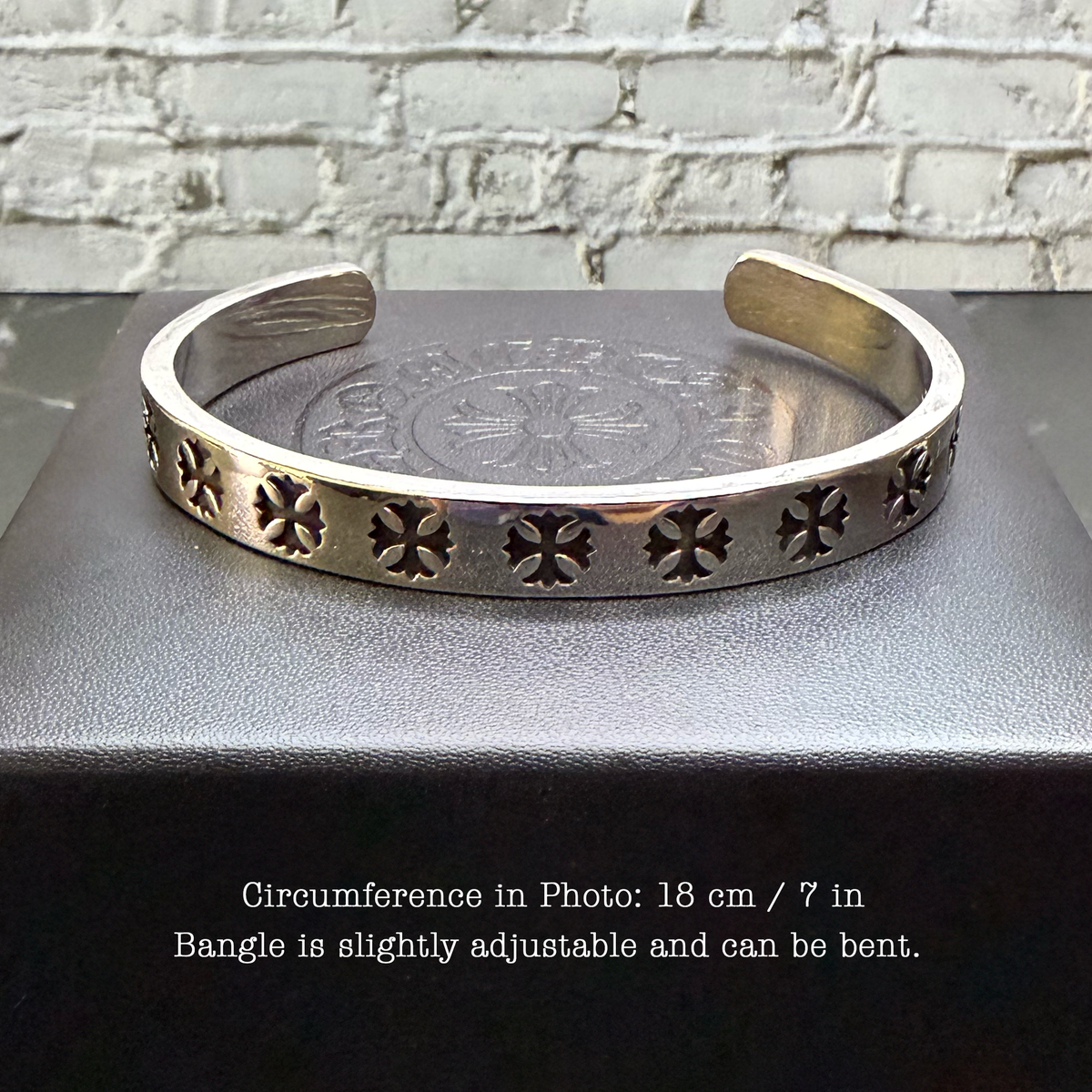 Chrome Hearts Engraved Cross Bangle (Gold-Filled) – Steveysells