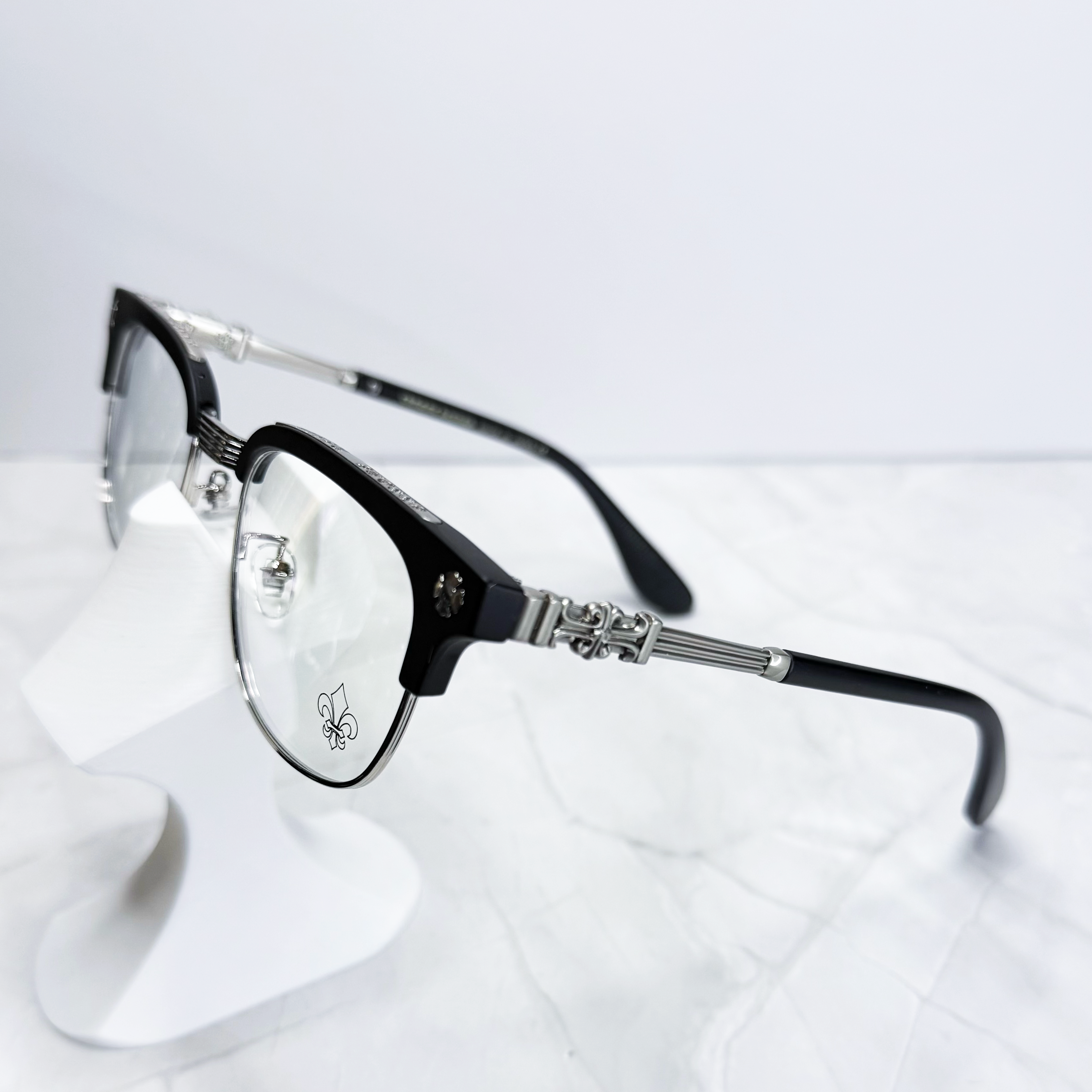 #E16: Chrome Hearts Fleur-De-Lis Anti-Blue Lens Glasses (Black & Silver)