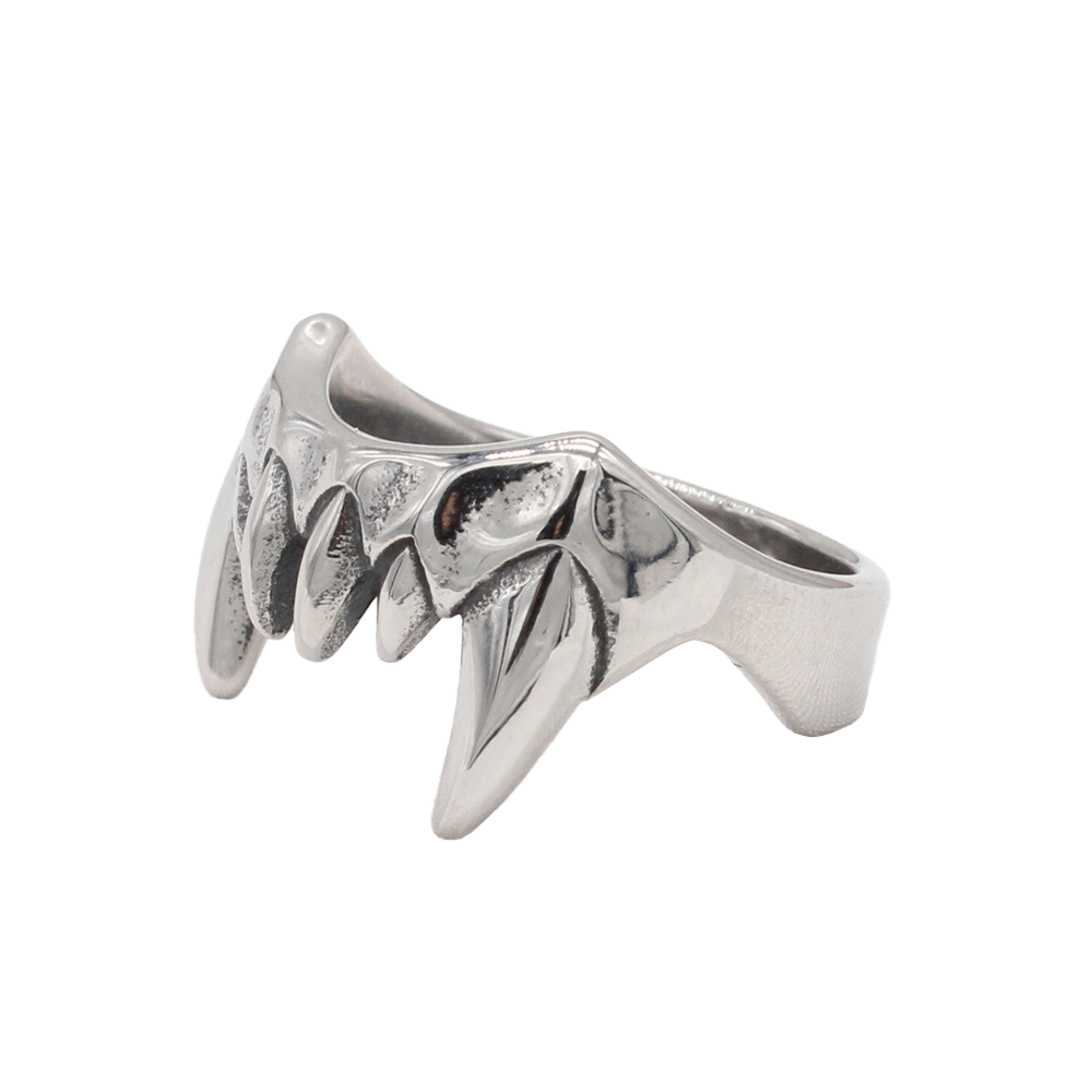 Demon Beast Fang Ring (Titantium Steel)