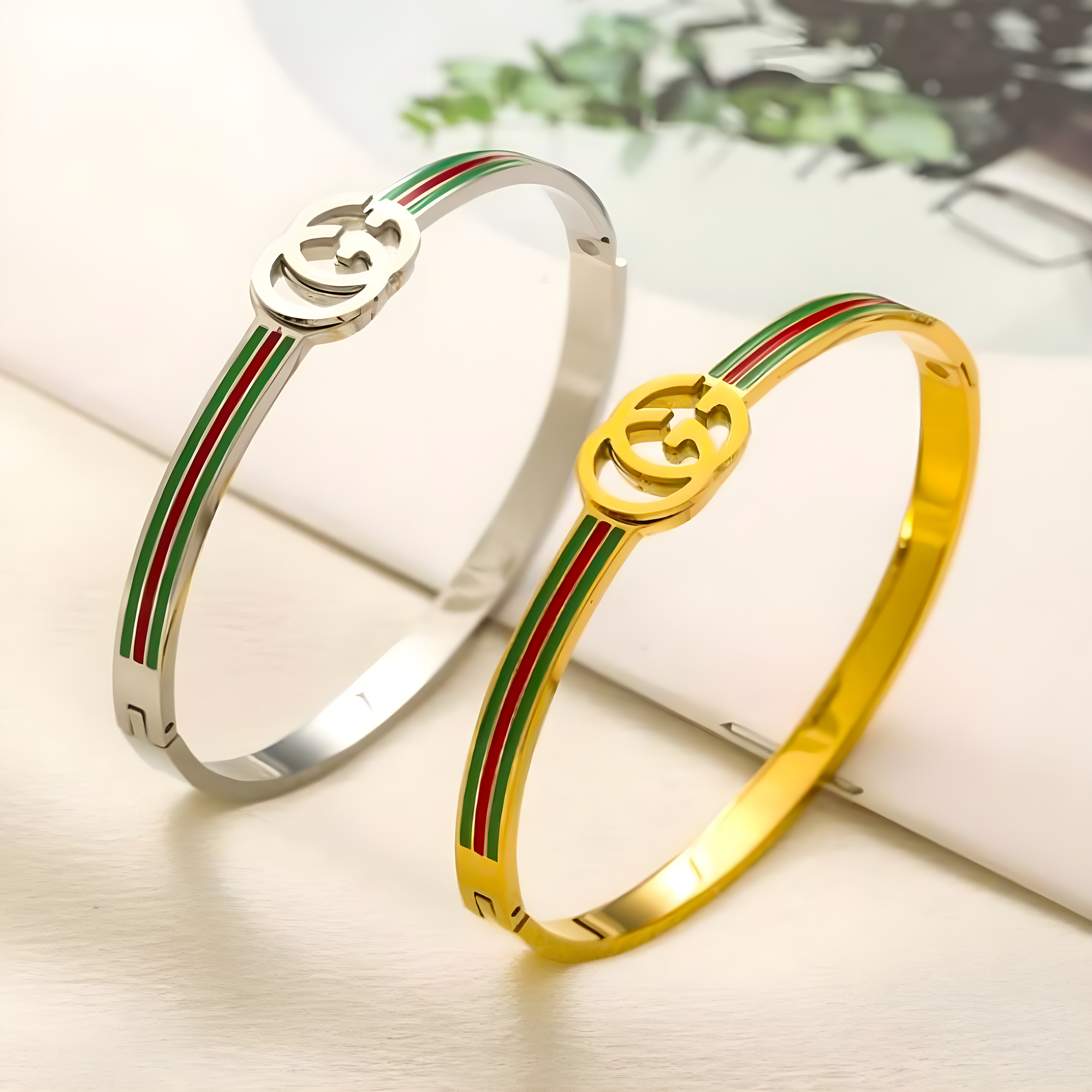 Gucci Striped Bangle (Stainless Steel)